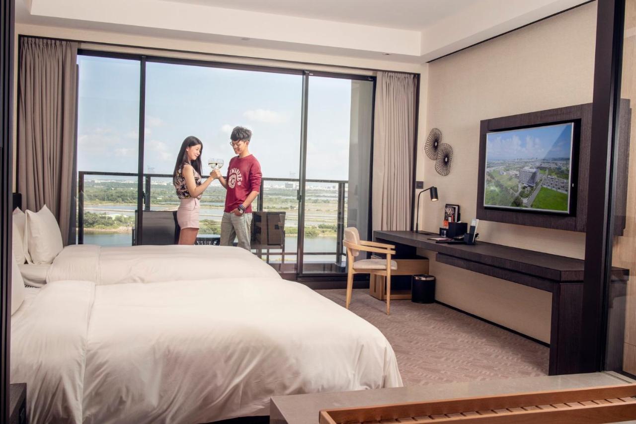 Отель Crowne Plaza Tainan By Ihg Экстерьер фото Deluxe Room