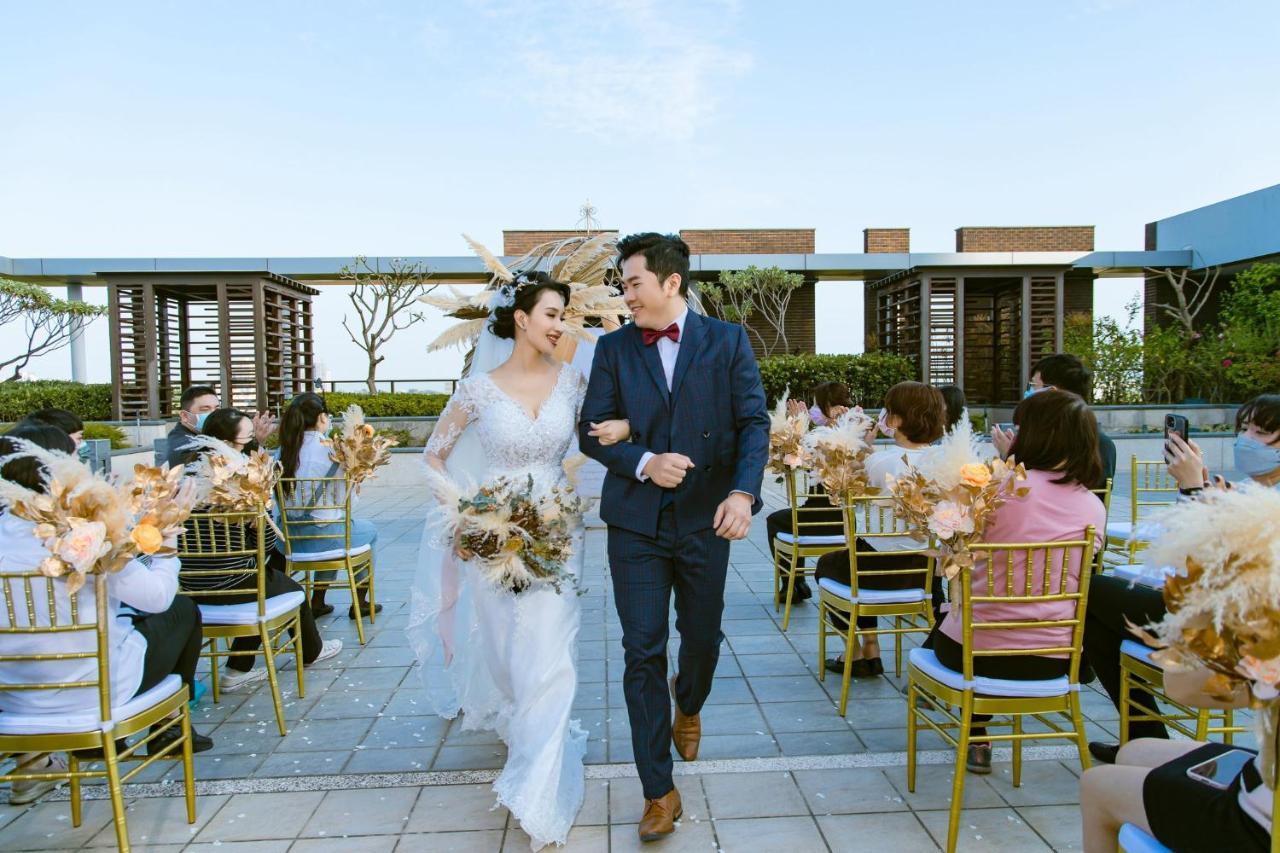 Отель Crowne Plaza Tainan By Ihg Экстерьер фото A wedding in Vietnam